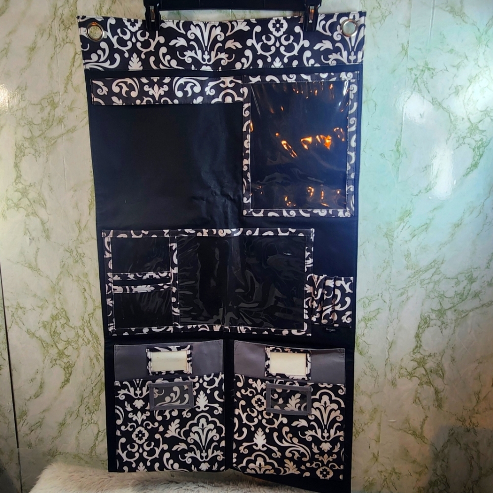 Thirty-one Wall Organizer